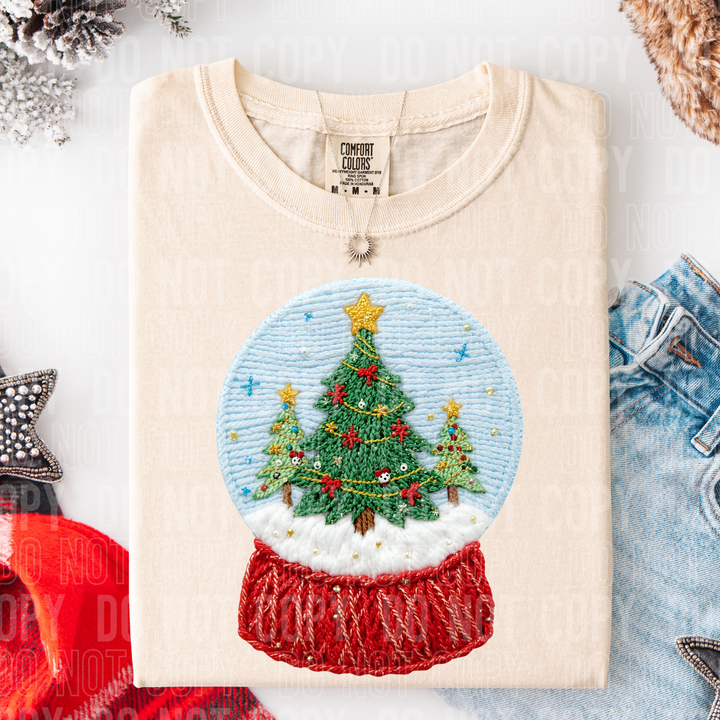 TREE SNOWGLOBE